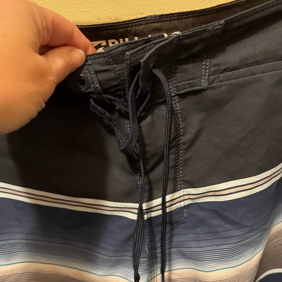 Billabong all day pro stripe board shorts‎ waist 36” - Picture 4 of 7